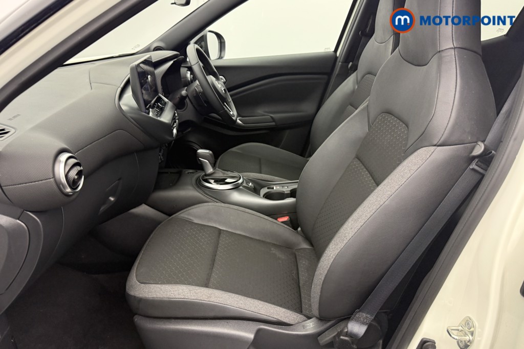 Nissan Juke N-Connecta Automatic Petrol SUV - Stock Number (1607332) - 21st supplementary image