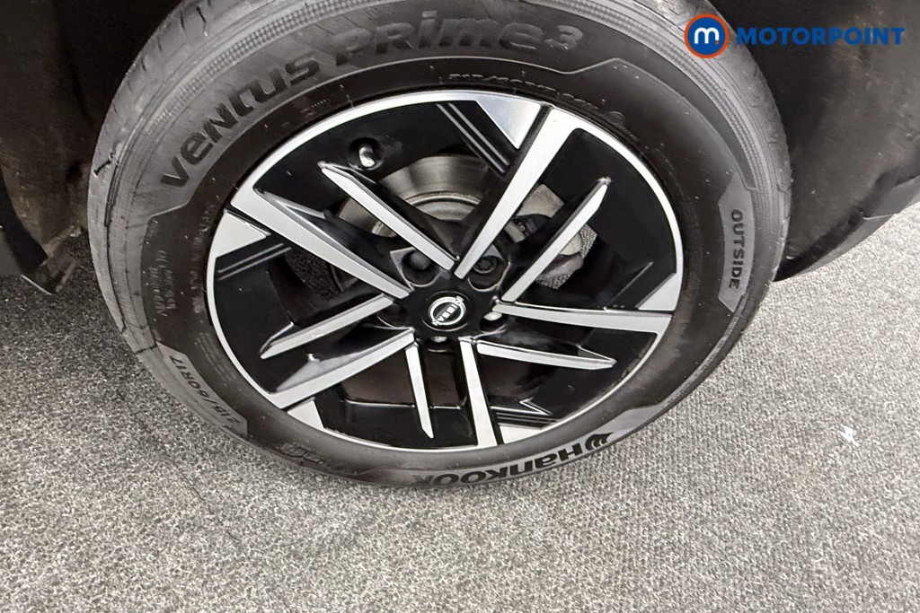 Nissan Juke N-Connecta Automatic Petrol SUV - Stock Number (1607332) - 29th supplementary image