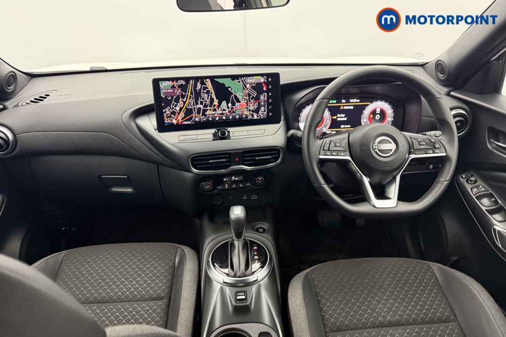 Nissan Juke N-Connecta Automatic Petrol SUV - Stock Number (1607332) - 1st supplementary image