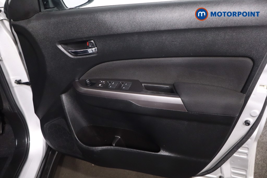 Suzuki Vitara Sz-T Automatic Petrol-Electric Hybrid SUV - Stock Number (1607343) - 21st supplementary image