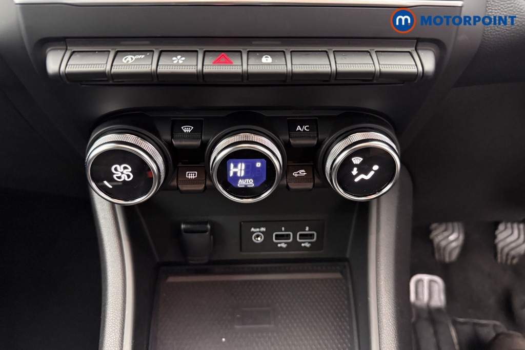 Renault Captur Techno Manual Petrol SUV - Stock Number (1607426) - 10th supplementary image