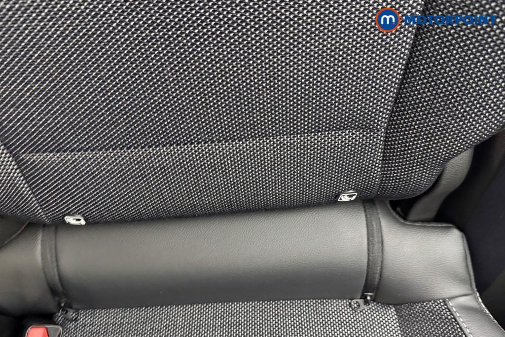 Renault Captur Techno Manual Petrol SUV - Stock Number (1607426) - 24th supplementary image