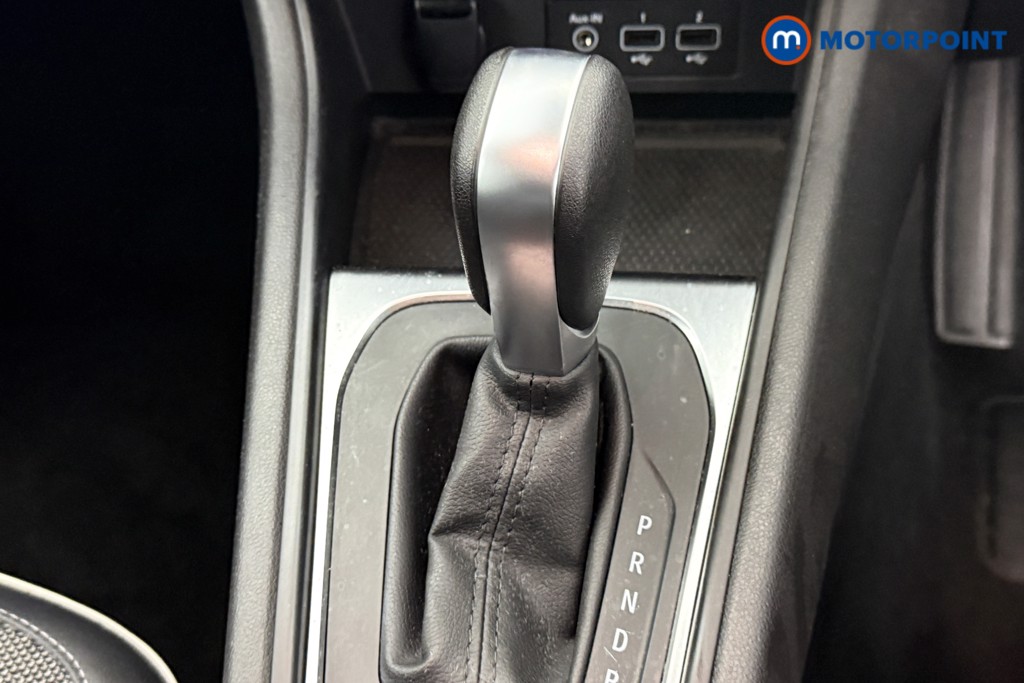 Renault Captur Techno Automatic Petrol-Electric Hybrid SUV - Stock Number (1607432) - 11th supplementary image