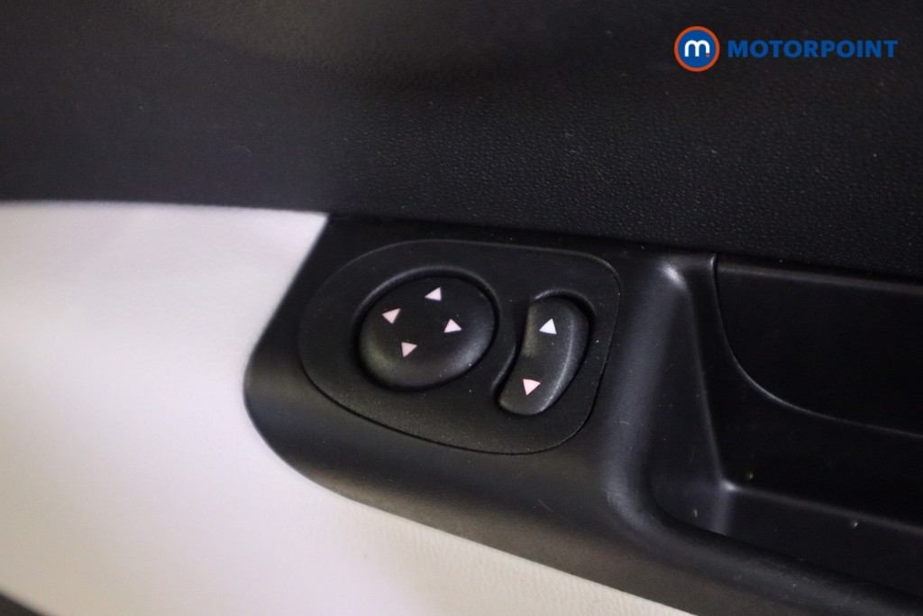 Fiat 500 Dolcevita Manual Petrol Hatchback - Stock Number (1607558) - 11th supplementary image