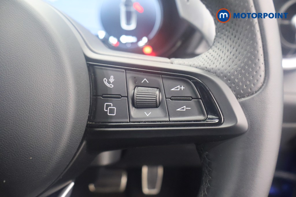 Alfa Romeo Tonale Veloce Automatic Petrol Plug-In Hybrid SUV - Stock Number (1607632) - 4th supplementary image