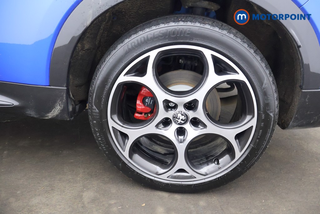 Alfa Romeo Tonale Veloce Automatic Petrol Plug-In Hybrid SUV - Stock Number (1607632) - 16th supplementary image