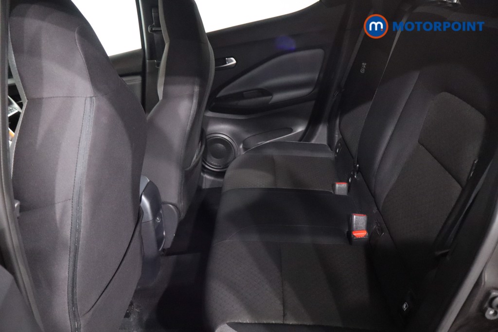 Nissan Juke N-Connecta Automatic Petrol SUV - Stock Number (1607688) - 5th supplementary image