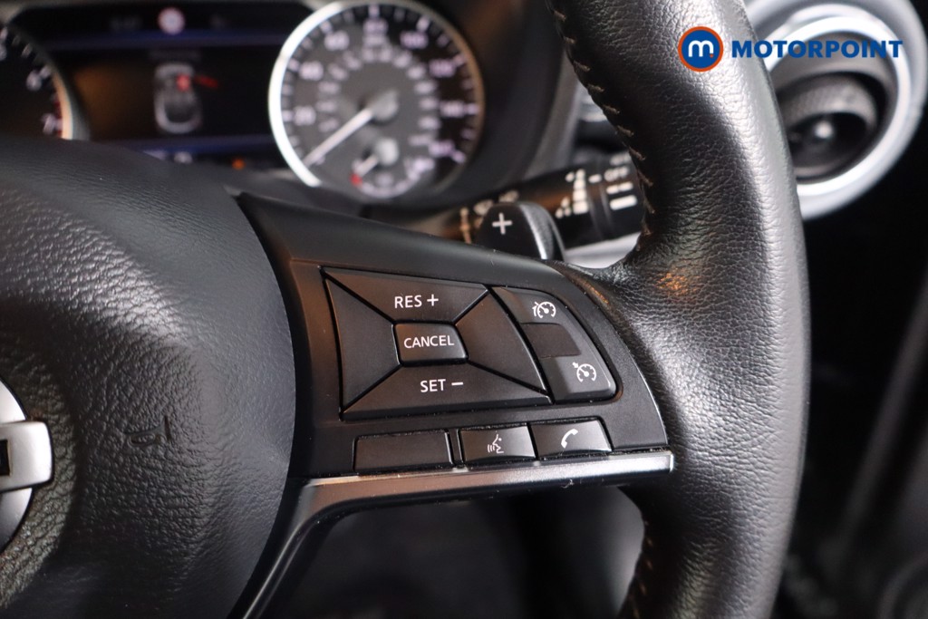 Nissan Juke N-Connecta Automatic Petrol SUV - Stock Number (1607688) - 8th supplementary image