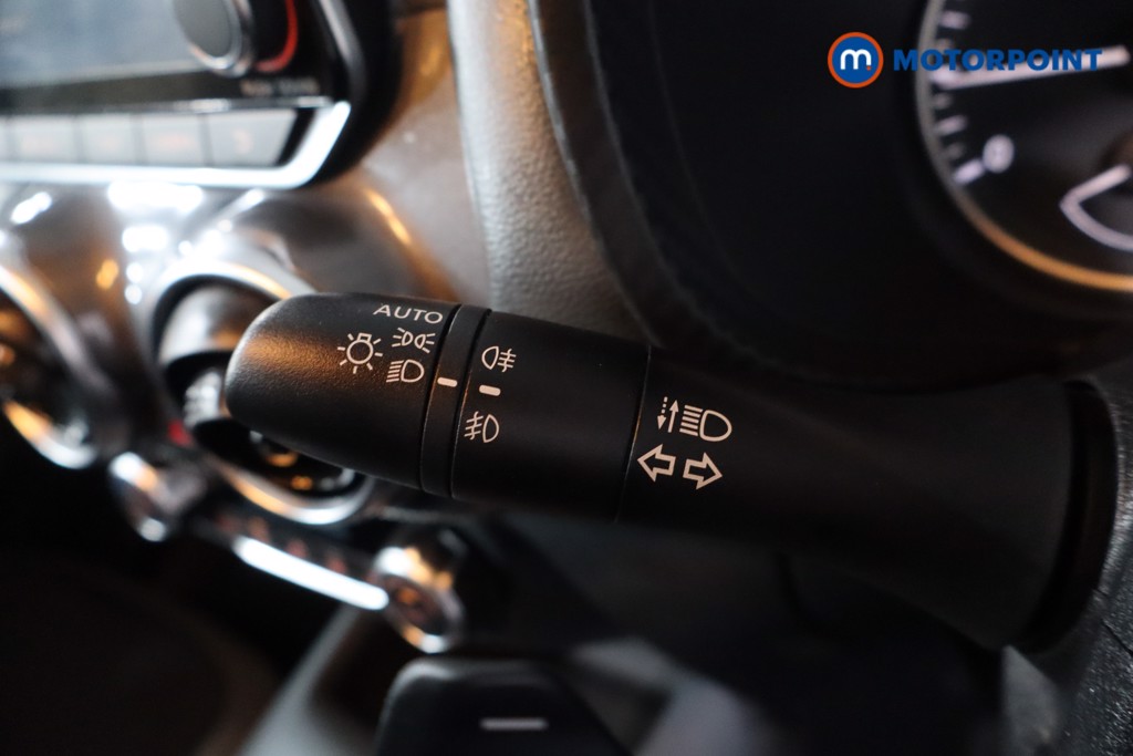 Nissan Juke N-Connecta Automatic Petrol SUV - Stock Number (1607688) - 14th supplementary image