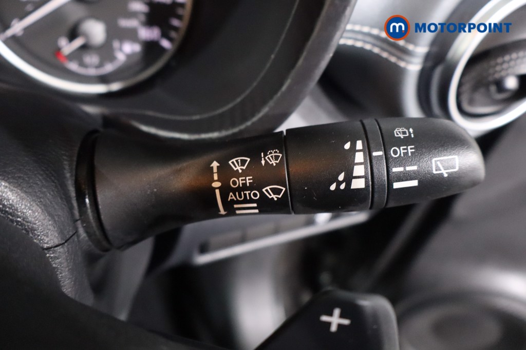 Nissan Juke N-Connecta Automatic Petrol SUV - Stock Number (1607688) - 15th supplementary image