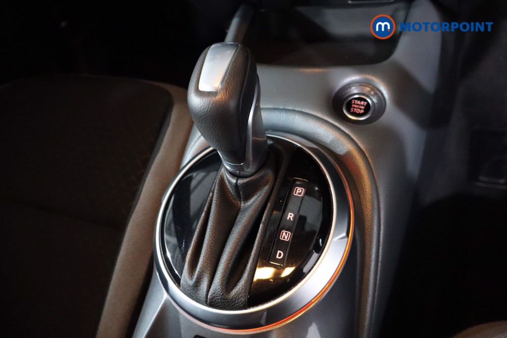 Nissan Juke N-Connecta Automatic Petrol SUV - Stock Number (1607688) - 18th supplementary image