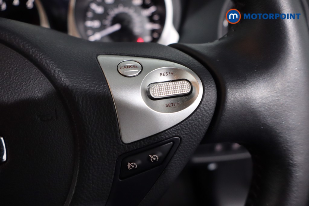 Nissan Juke Tekna Automatic Petrol SUV - Stock Number (1608064) - 8th supplementary image