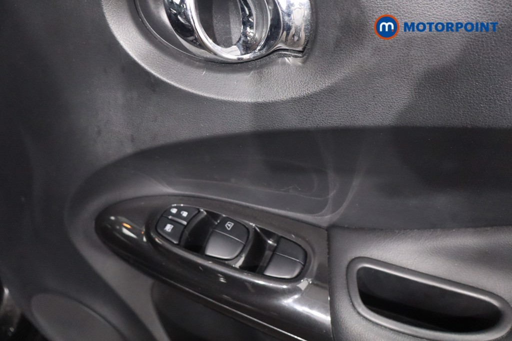 Nissan Juke Tekna Automatic Petrol SUV - Stock Number (1608064) - 24th supplementary image