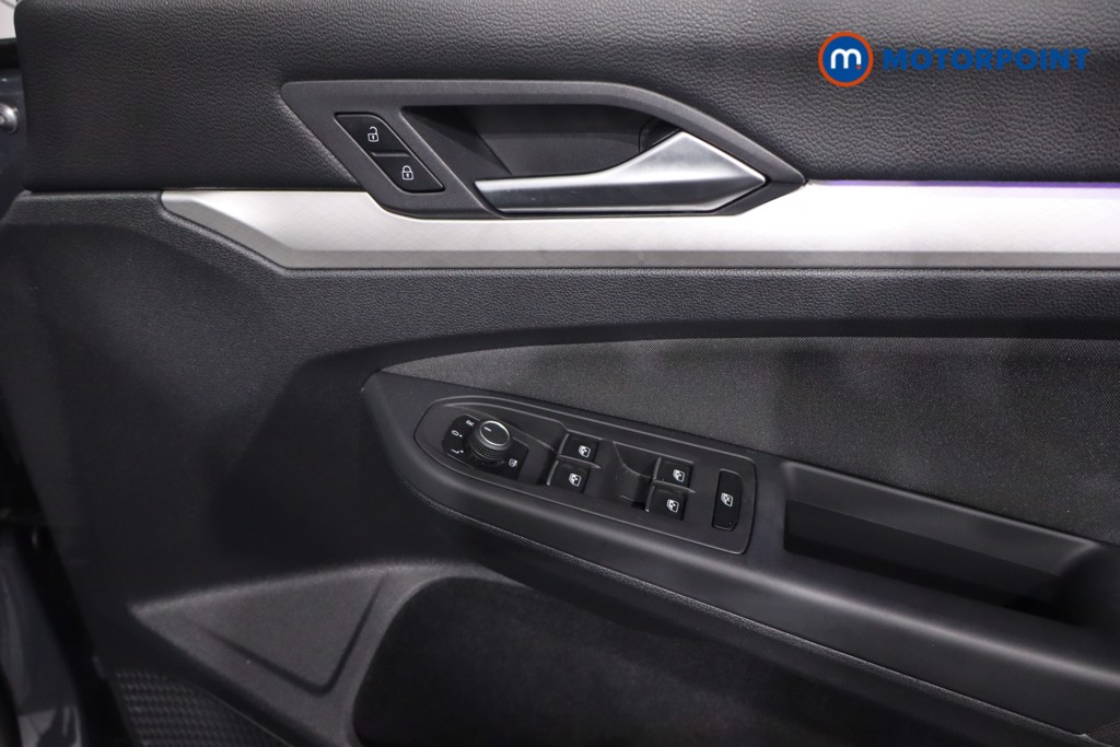 Volkswagen Golf Life Manual Petrol Hatchback - Stock Number (1608640) - 24th supplementary image