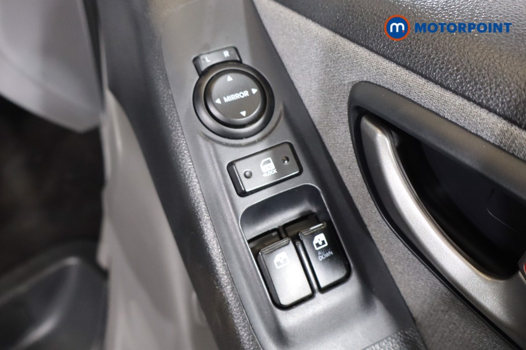 Hyundai I800 SE Manual Diesel People Carrier - Stock Number (1574822) - 15th supplementary image