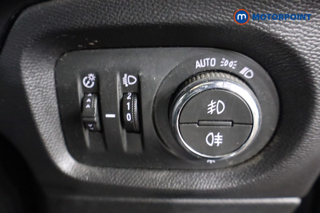 Vauxhall Corsa SRI Manual Petrol Hatchback - Stock Number (1586519) - 16th supplementary image