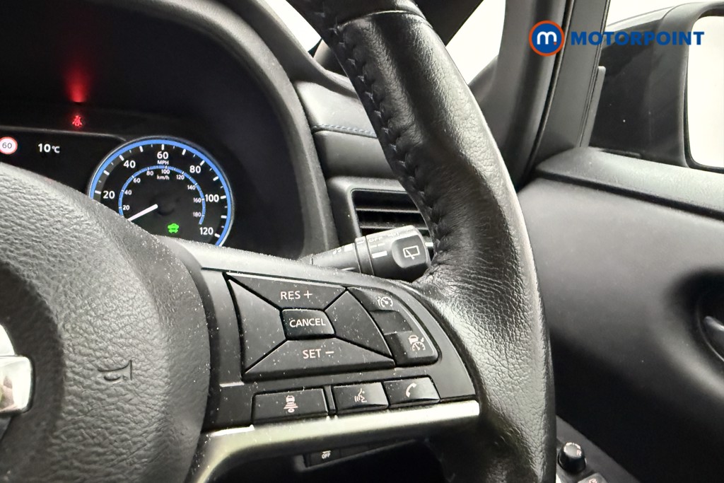 Nissan Leaf N-Connecta Automatic Electric Hatchback - Stock Number (1592466) - 8th supplementary image