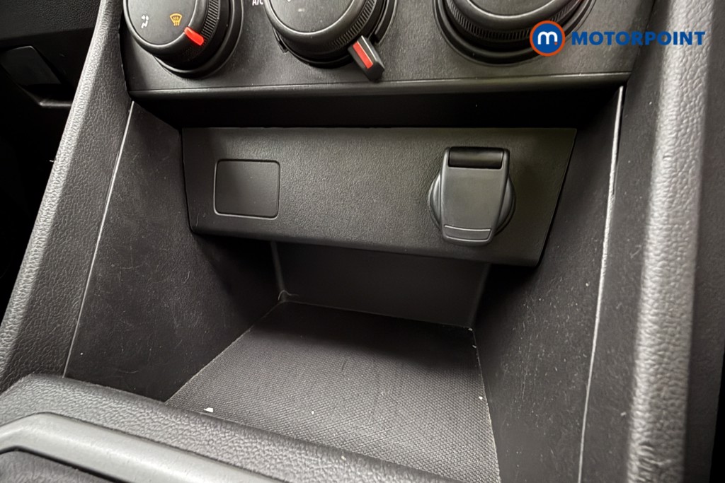 Dacia Sandero Expression Manual Petrol Hatchback - Stock Number (1595095) - 13th supplementary image