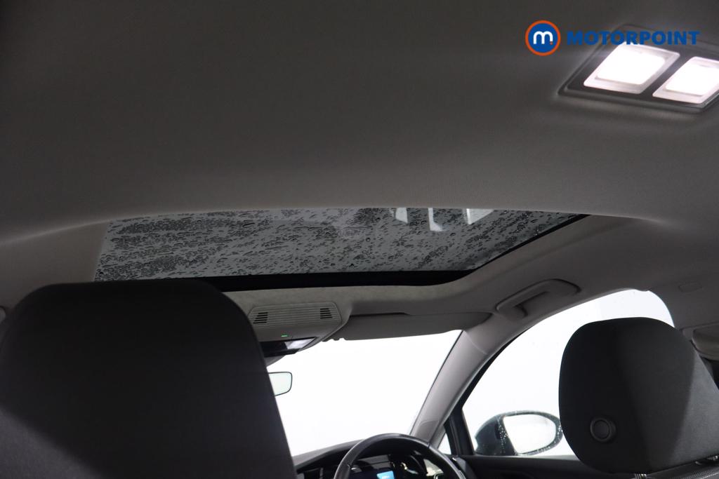 Volkswagen Golf Style Automatic Petrol Hatchback - Stock Number (1595769) - 17th supplementary image