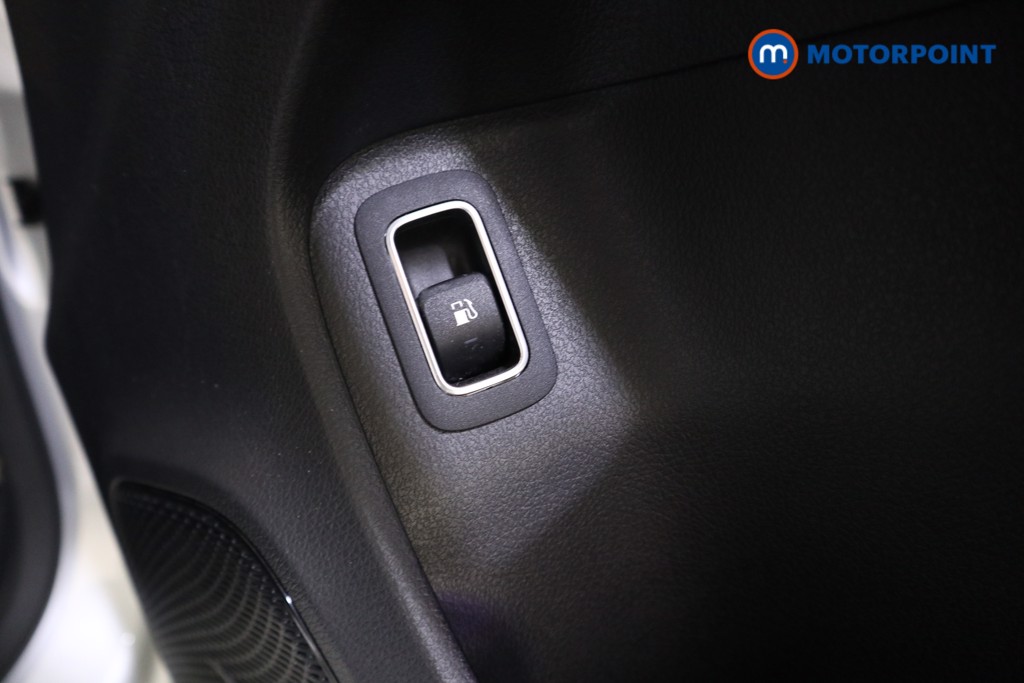 Mercedes-Benz A Class Amg Line Automatic Petrol Plug-In Hybrid Hatchback - Stock Number (1596262) - 11th supplementary image