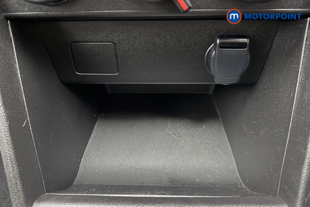 Dacia Sandero Expression Manual Petrol Hatchback - Stock Number (1596505) - 14th supplementary image