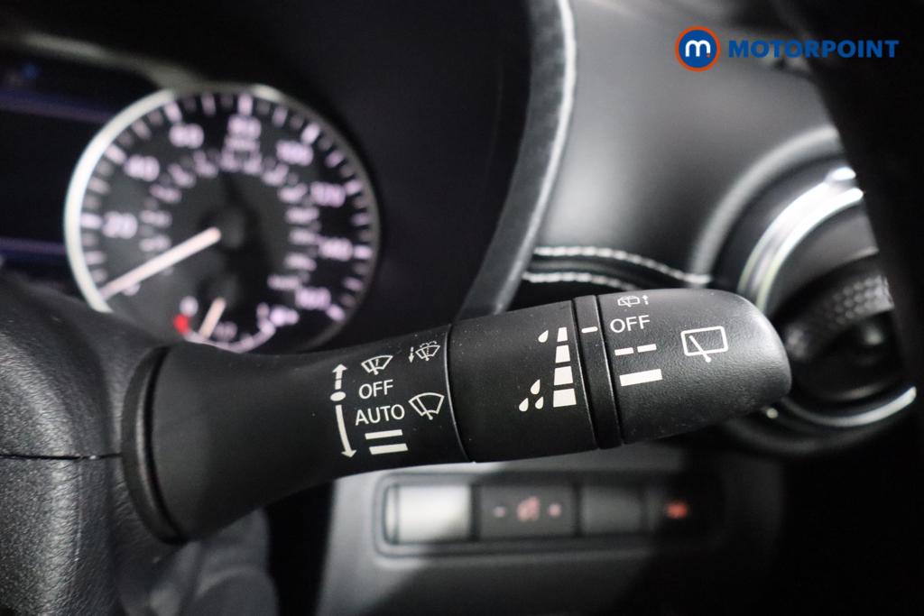 Nissan Juke N-Connecta Automatic Petrol-Electric Hybrid SUV - Stock Number (1596977) - 10th supplementary image