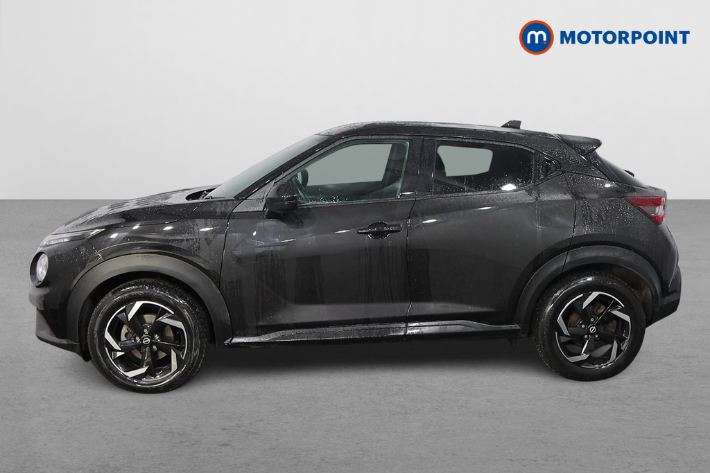 Nissan Juke N-Connecta Automatic Petrol-Electric Hybrid SUV - Stock Number (1596977) - Passenger side