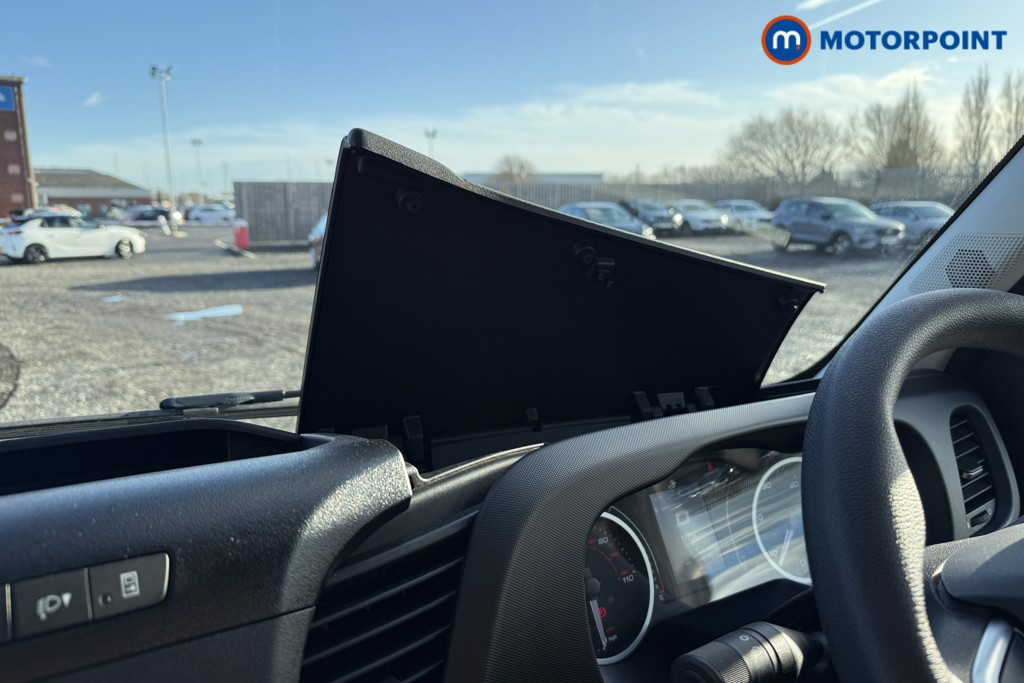 Iveco Daily Business Manual Diesel High Volume-High Roof Van - Stock Number (1597467) - 11th supplementary image