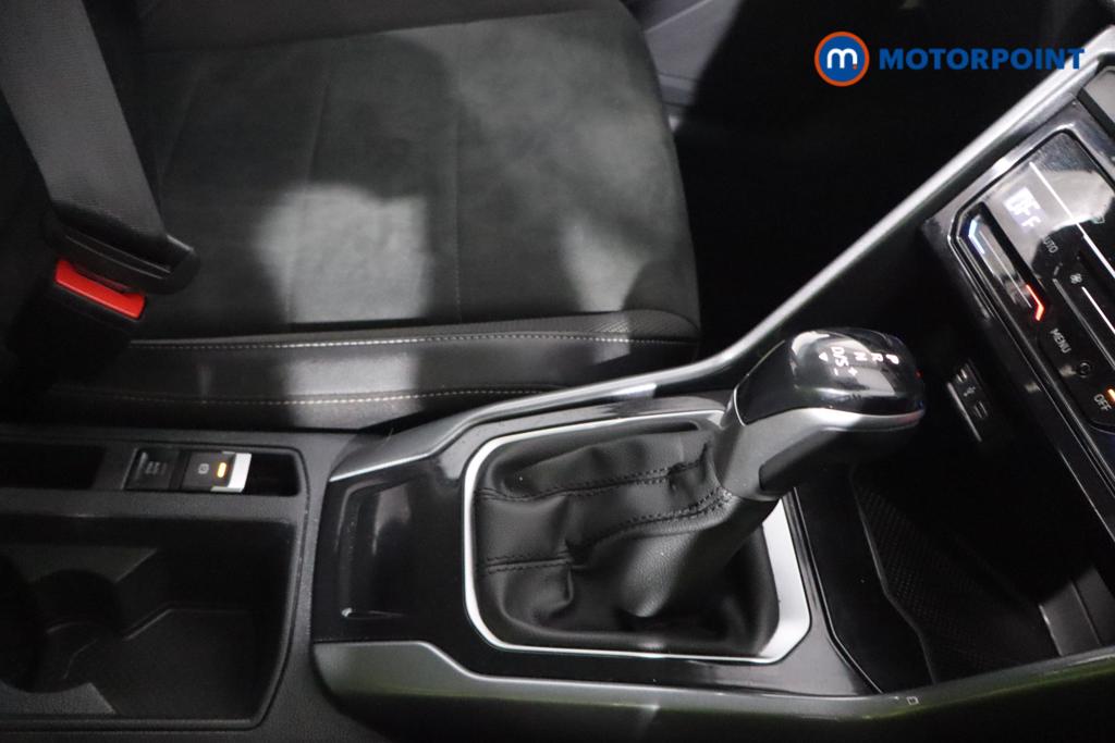 Volkswagen T-Roc Style Automatic Petrol SUV - Stock Number (1597769) - 3rd supplementary image