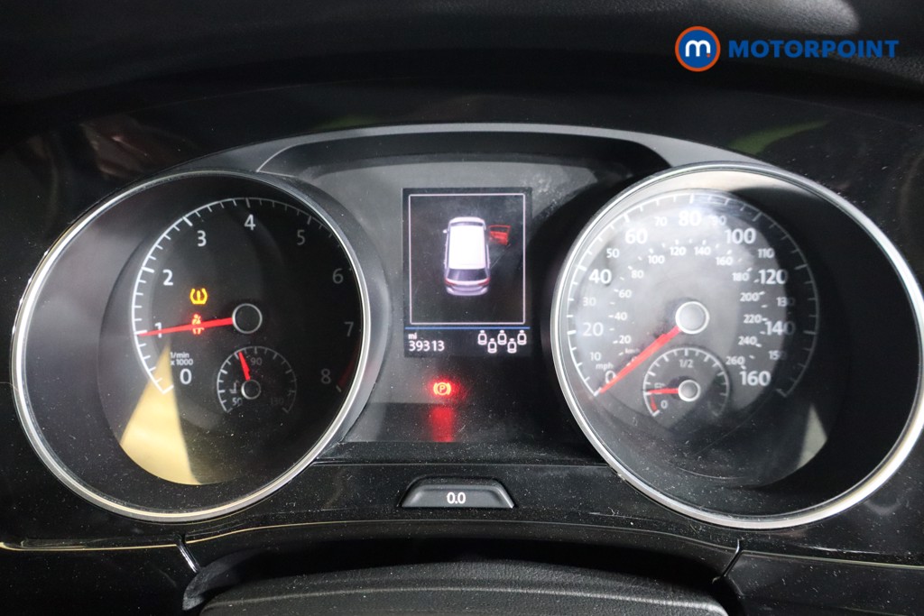 Volkswagen Touran SEL Manual Petrol People Carrier - Stock Number (1599600) - 2nd supplementary image