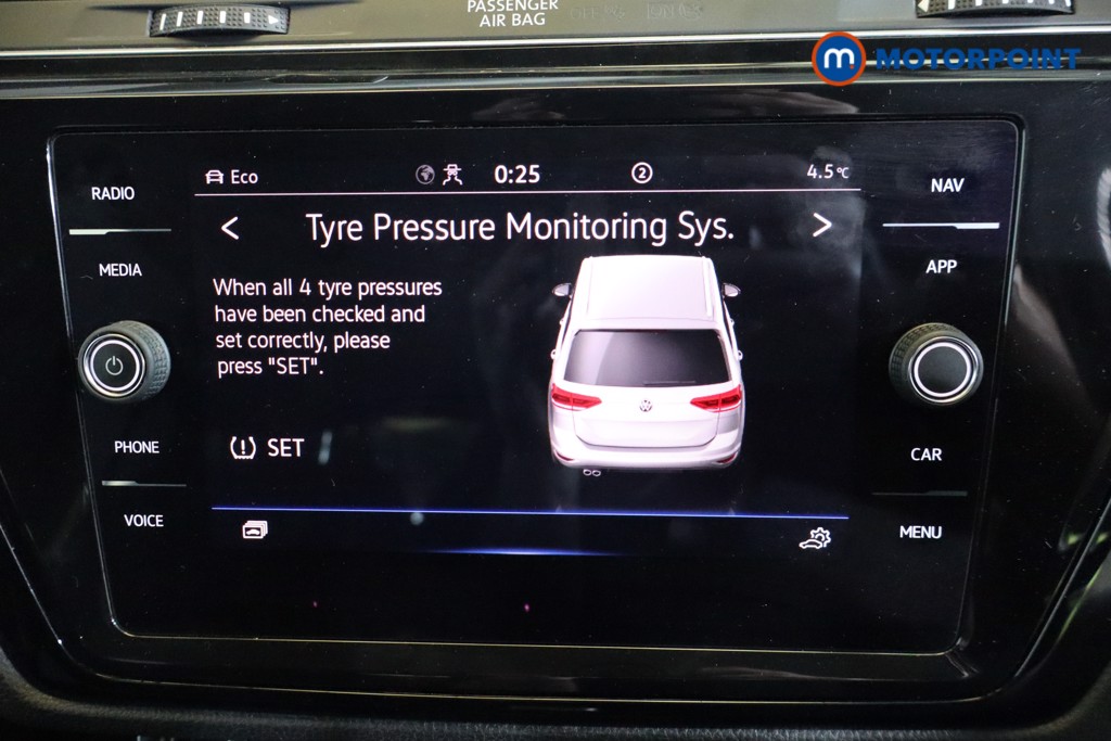 Volkswagen Touran SEL Manual Petrol People Carrier - Stock Number (1599600) - 10th supplementary image