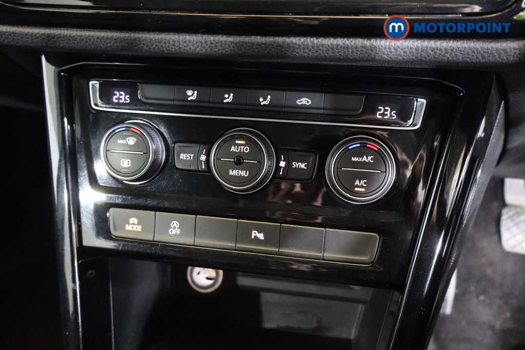 Volkswagen Touran SEL Manual Petrol People Carrier - Stock Number (1599600) - 11th supplementary image