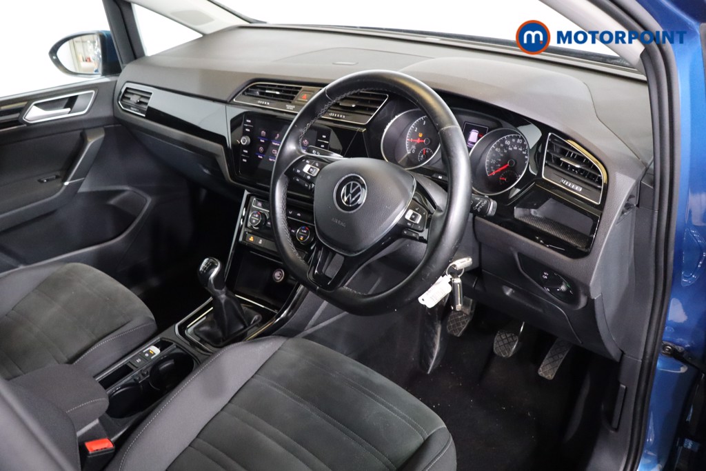 Volkswagen Touran SEL Manual Petrol People Carrier - Stock Number (1599600) - 1st supplementary image