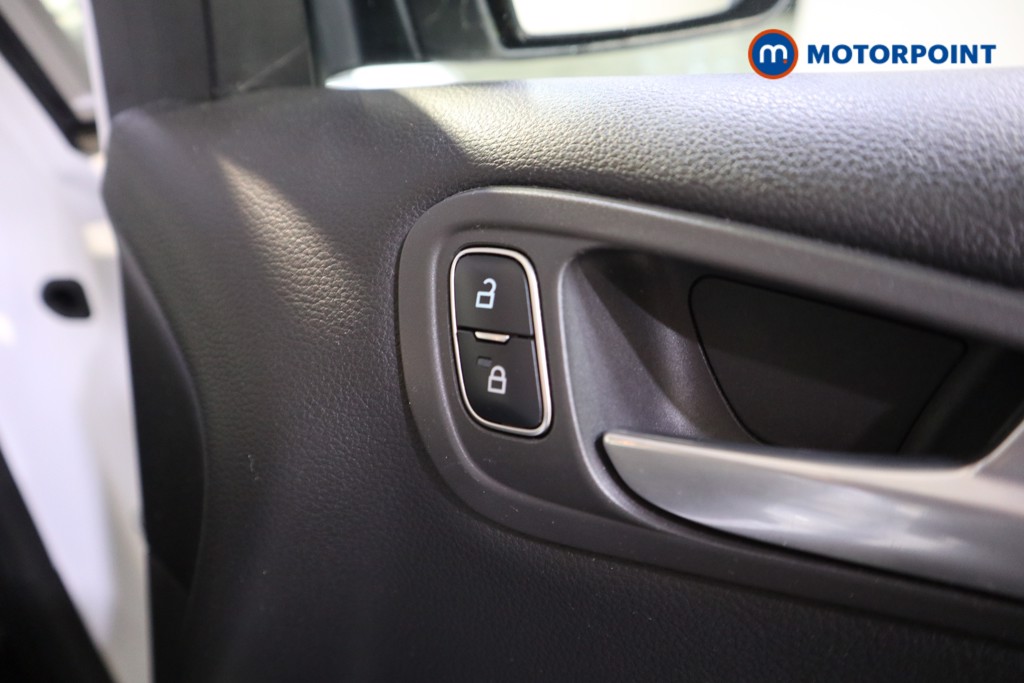 Ford C-Max Zetec Manual Diesel People Carrier - Stock Number (1599641) - 11th supplementary image