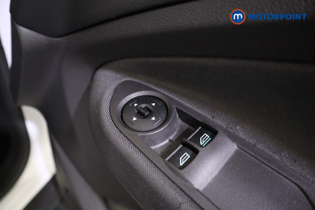 Ford C-Max Zetec Manual Diesel People Carrier - Stock Number (1599641) - 12th supplementary image