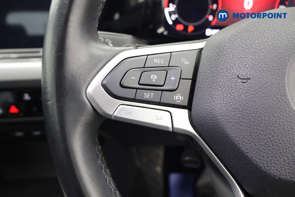 Volkswagen Golf Life Automatic Petrol Hatchback - Stock Number (1600049) - 2nd supplementary image