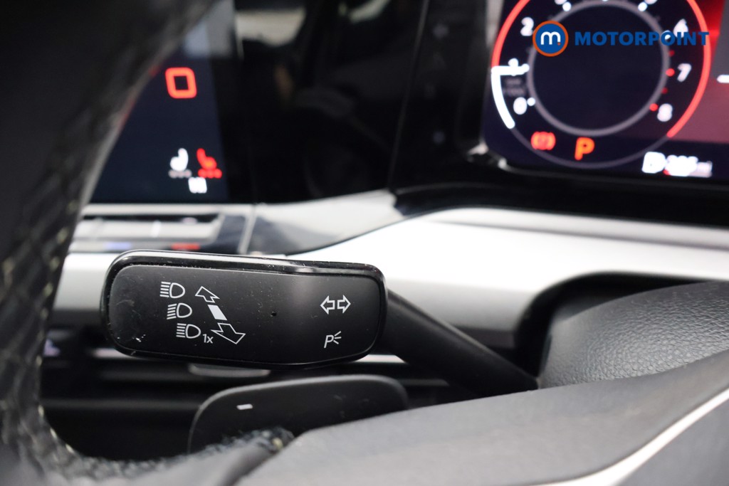 Volkswagen Golf Life Automatic Petrol Hatchback - Stock Number (1600049) - 5th supplementary image