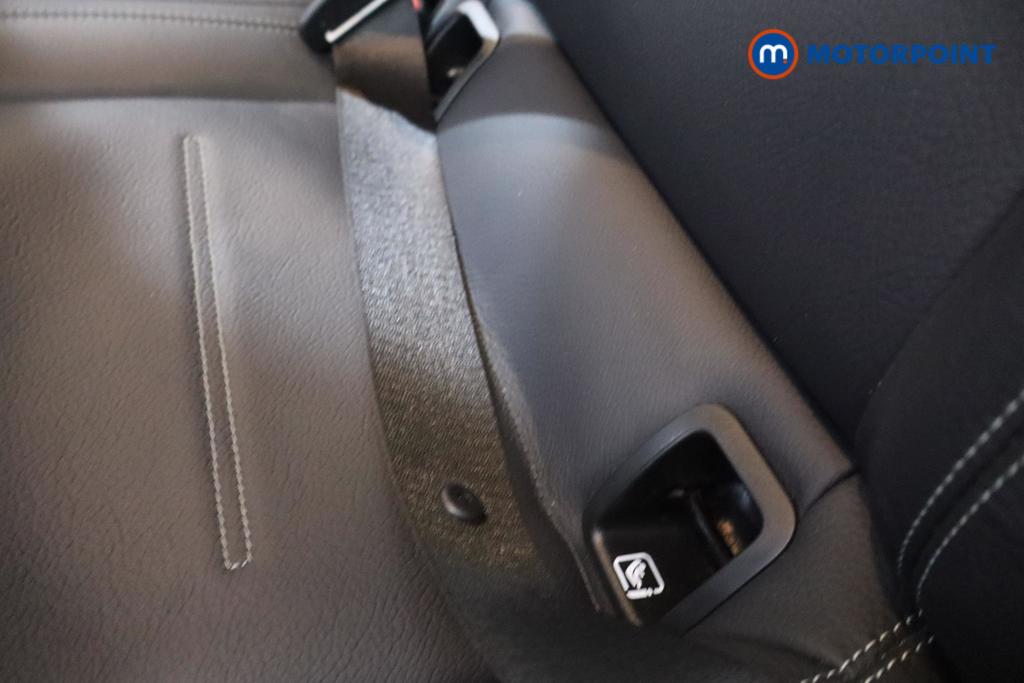 Mercedes-Benz CLA Amg Line Automatic Petrol Plug-In Hybrid Coupe - Stock Number (1600430) - 17th supplementary image