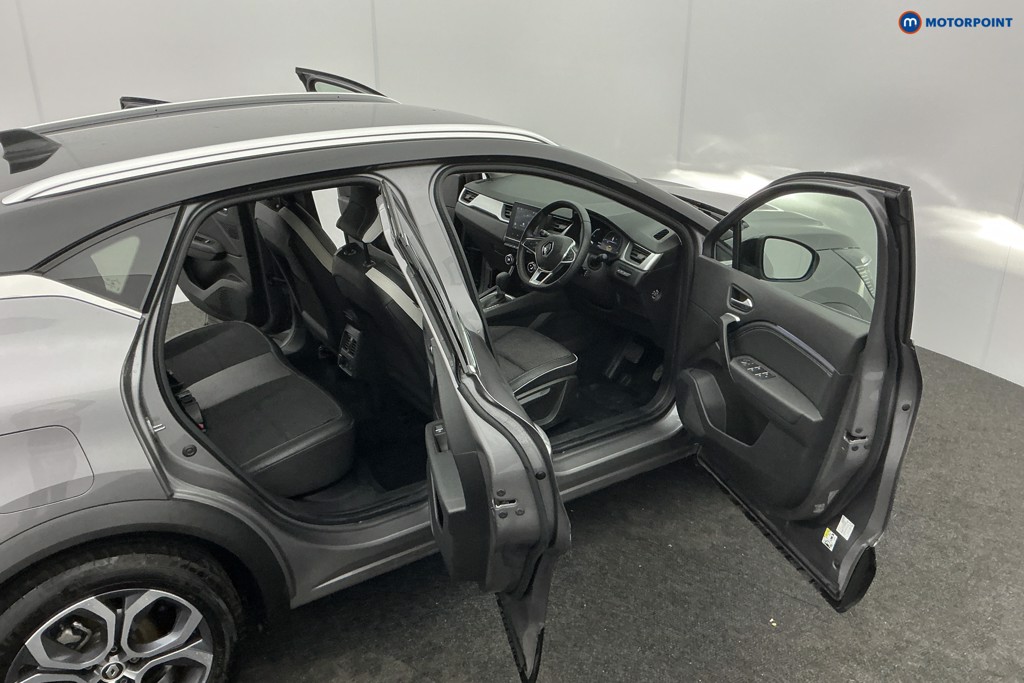 Renault Captur Techno Automatic Petrol-Electric Hybrid SUV - Stock Number (1600464) - 7th supplementary image
