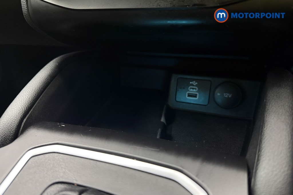 Ford Focus St-Line X Automatic Petrol Hatchback - Stock Number (1600541) - 14th supplementary image