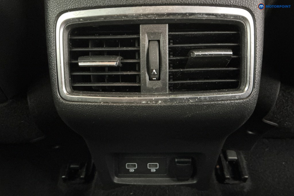 Renault Kadjar Iconic Automatic Petrol SUV - Stock Number (1602189) - 11th supplementary image