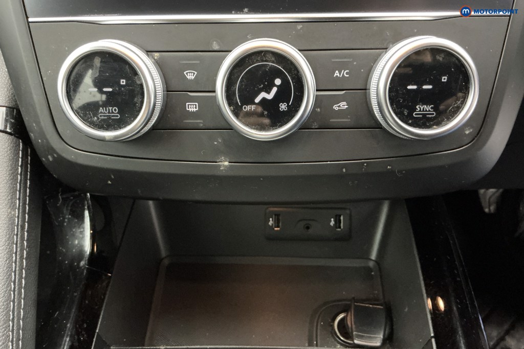 Renault Kadjar Iconic Automatic Petrol SUV - Stock Number (1602189) - 19th supplementary image