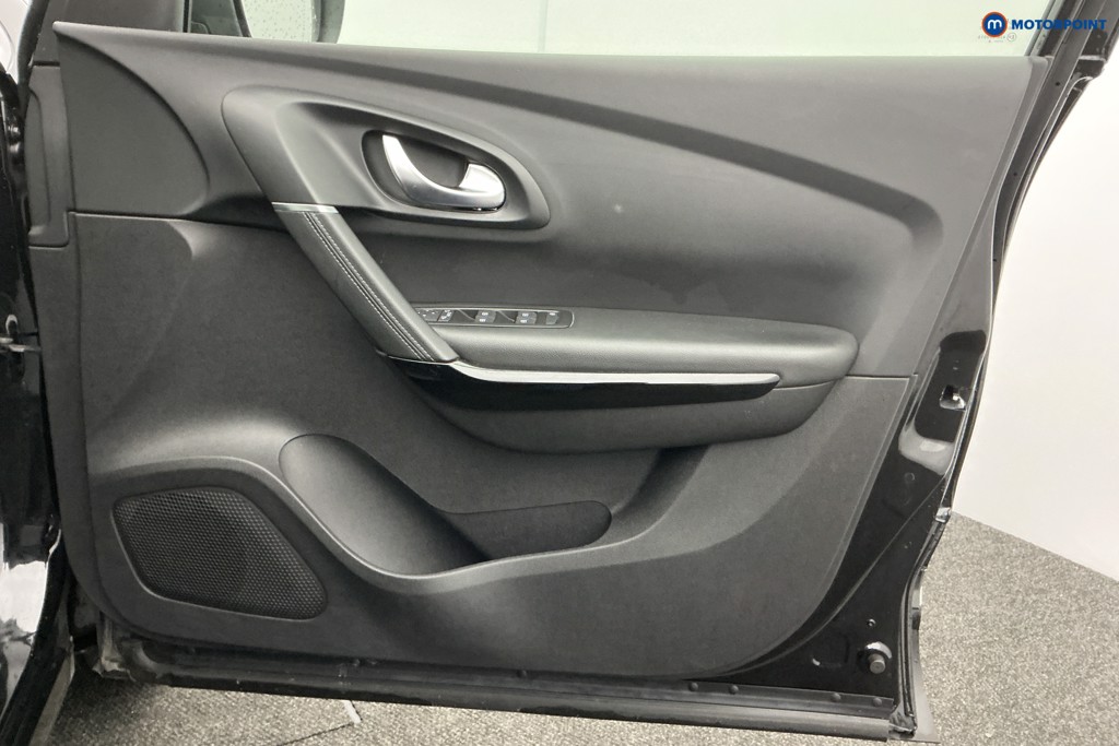 Renault Kadjar Iconic Automatic Petrol SUV - Stock Number (1602189) - 25th supplementary image