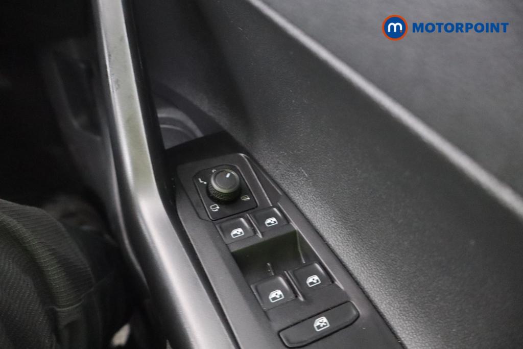 Volkswagen Polo Life Manual Petrol Hatchback - Stock Number (1603865) - 11th supplementary image