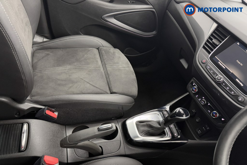 Vauxhall Crossland Ultimate Automatic Petrol SUV - Stock Number (1604434) - 14th supplementary image