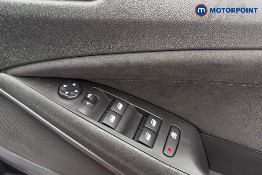 Vauxhall Crossland Ultimate Automatic Petrol SUV - Stock Number (1604434) - 17th supplementary image