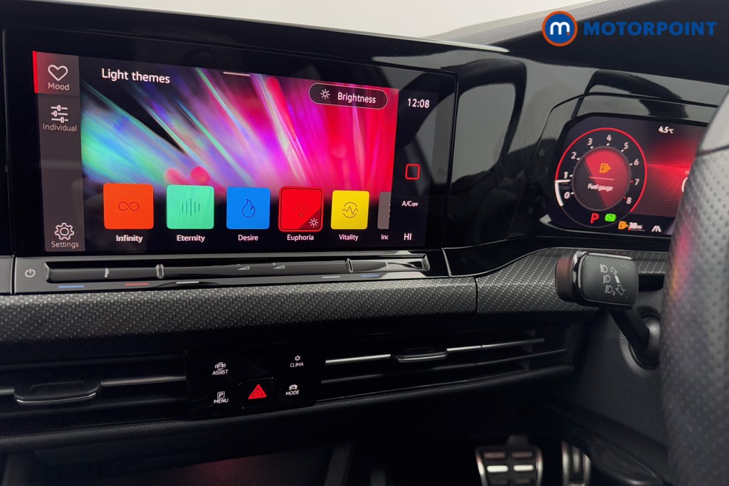 Volkswagen Golf R-Line Automatic Petrol Estate - Stock Number (1604435) - 12th supplementary image