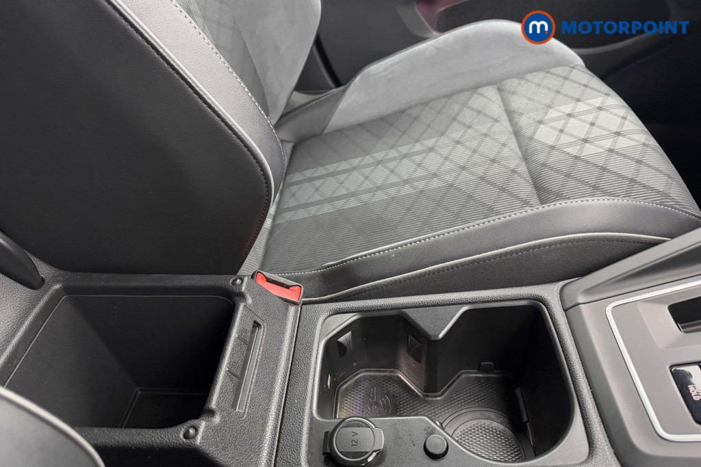 Volkswagen Golf R-Line Automatic Petrol Estate - Stock Number (1604435) - 16th supplementary image