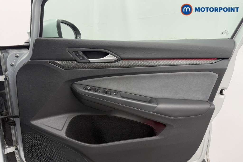 Volkswagen Golf R-Line Automatic Petrol Estate - Stock Number (1604435) - 18th supplementary image