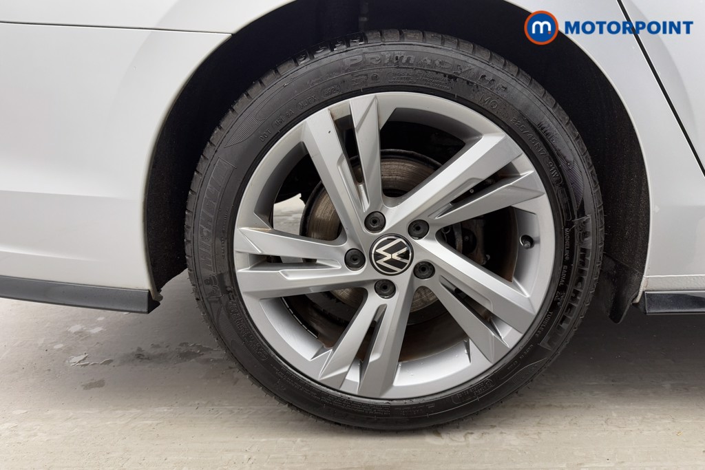 Volkswagen Golf R-Line Automatic Petrol Estate - Stock Number (1604435) - 31st supplementary image